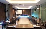 Entertainment Facility 7 LYNN Hotel Serang