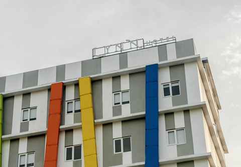 Exterior LYNN Hotel Serang