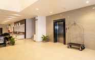 Lobby 5 LYNN Hotel Serang