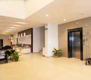 Lobby 5 LYNN Hotel Serang