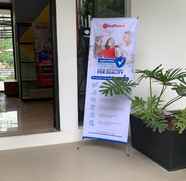 Lobby 3 RedDoorz Plus near Villa Lagos Pansol