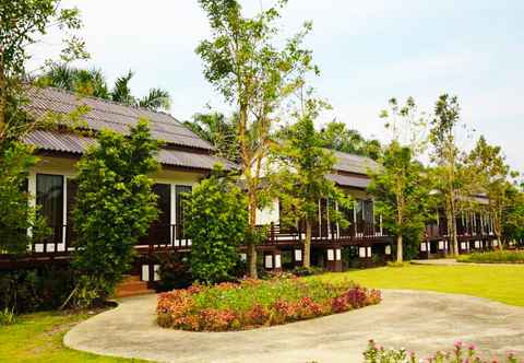 Bangunan Sunflora Resort