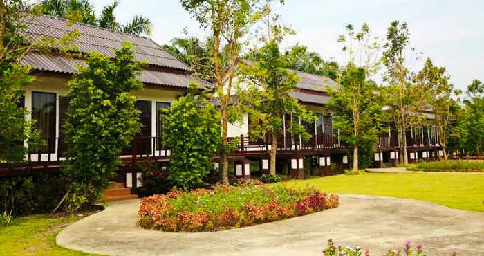 ภายนอกอาคาร Sunflora Resort