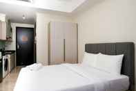 Kamar Tidur Studio Trendy at Menteng Park Apartment By Travelio