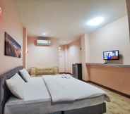 Bedroom 7 Pratubjai Resort
