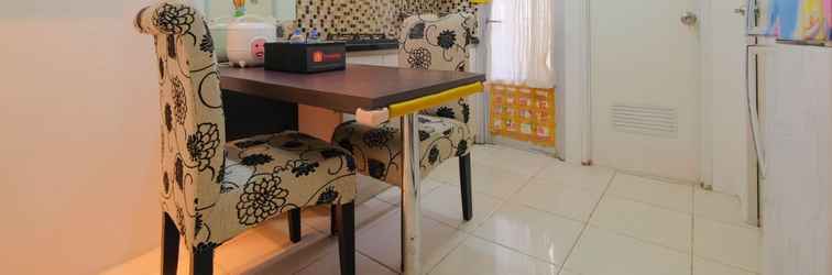 Lobi Emerald 2BR Apartment Gading Nias By Travelio