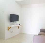 Lobi 2 2BR Apartment Modern at Pavilion Permata By Travelio