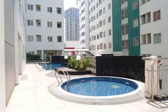 Kolam Renang 4 2BR Apartment Modern at Pavilion Permata By Travelio