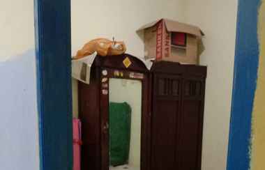 Kamar Tidur 2 Jingga House