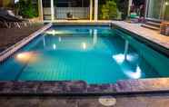 Kolam Renang 7 D&J Pool Villa