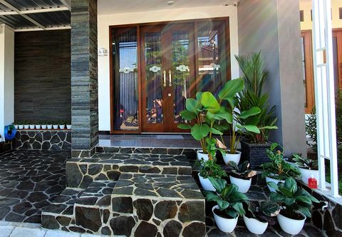 Exterior Wisma Gradia