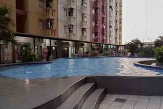 Kolam Renang 4 Cozy and Minimalist 2BR Apartment at Casablanca East Residence By Travelio