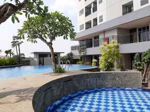 Swimming Pool 4 Spacious Studio Apartment @ Parkland Avenue near ICE BSD By Travelio