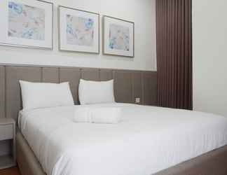 Kamar Tidur 2 Spacious and Luxurious 3BR Apartment at Grand Sungkono Lagoon By Travelio