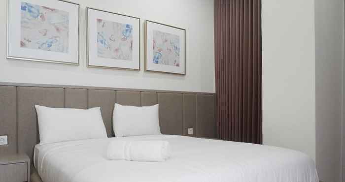 Bedroom Spacious and Luxurious 3BR Apartment at Grand Sungkono Lagoon By Travelio