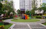 Entertainment Facility 5 Clean and Comfortable Studio Green Palace Kalibata Apartment By Travelio