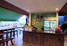 Bar, Cafe and Lounge 5 Jansawat Beach Resort