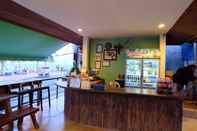 Bar, Cafe and Lounge Jansawat Beach Resort