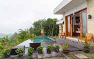 Swimming Pool 5 Sari Sky Villa