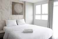 Kamar Tidur Stylish and Spacious Studio at Gateway Pasteur Apartment By Travelio