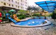 Swimming Pool 3 Best and Homey Studio 25 Kebagusan City Apartment By Travelio