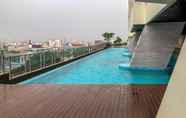 Kolam Renang 3 New Furnished and Simple Studio Menteng Park Apartment By Travelio 