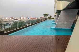 Swimming Pool 4 New Furnished and Simple Studio Menteng Park Apartment By Travelio 