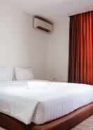 BEDROOM Comfy 2BR Apartment @ Mangga Dua Residence near ITC Mall By Travelio