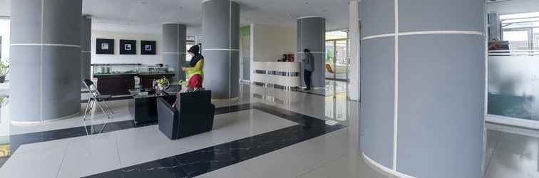 Lobby The Suites Metro by Inti Property