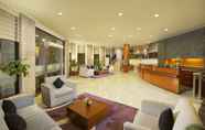 Lobby 4 Horison Ultima Suite & Residence Rasuna