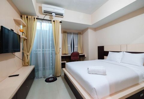 卧室 Comfy Cozy Studio Room Grand Dhika Apartment By Travelio