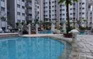 ล็อบบี้ 4 Minimalist and Close to Pool Studio Apartment Sky Terrace at Daan Mogot Baru By Travelio