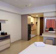 Bilik Tidur 2 Best Price and Cozy Studio Apartment The H Residence near MT Haryono By Travelio