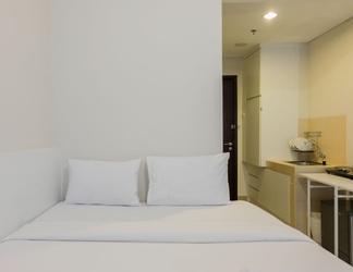 Bilik Tidur 2 Simply Comfy Studio Saveria Apartment near ICE BSD By Travelio