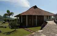 Exterior 2 Villa Kayu Ciwidey