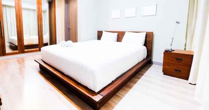 Bedroom Luxury and Exclusive 2BR St. Moritz Puri Apartment with Private Lift By Travelio