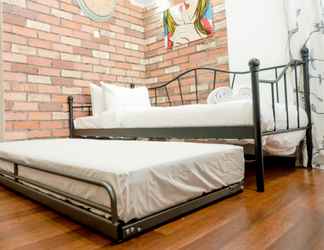 Kamar Tidur 2 Clean and Cozy Studio Room The Jarrdin Cihampelas By Travelio