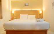 Bilik Tidur 2 Cozy Studio Room @ Annora Living Apartment Tangerang By Travelio