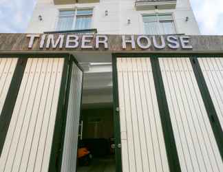 Bangunan 2 Timber House