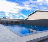 Swimming Pool 2 Minimalist Style Studio at Park View Condominium Apartment near Mall By Travelio