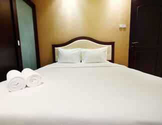 Bedroom 2 Relax Bellagio Apartment 2BR near Kuningan City By Travelio