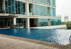 수영장 3 Brand New 1BR Brooklyn Apartment near BINUS Alam Sutera By Travelio