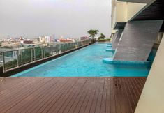 Swimming Pool 3 2BR Deluxe and Pleasant Menteng Park Apartment By Travelio
