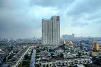 ภายนอกอาคาร Comfy 2BR Cosmo Residence Apartment near Thamrin City Mall By Travelio