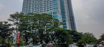 Exterior 6 Comfy with Pool View Brooklyn Studio Apartment near IKEA By Travelio