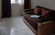 Bedroom 5 Apartemen Green ParkView by Dessy