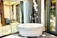 Phòng tắm bên trong Golden Inn Hotel Hue