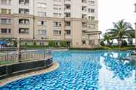 Swimming Pool Clean and Comfy 2BR Marina Mediterania Ancol By Travelio