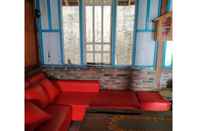 Lobi Arjuna Homestay	