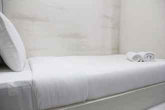 Kamar Tidur 4 Cozy Comfy 2BR Mutiara Bekasi Apartment By Travelio